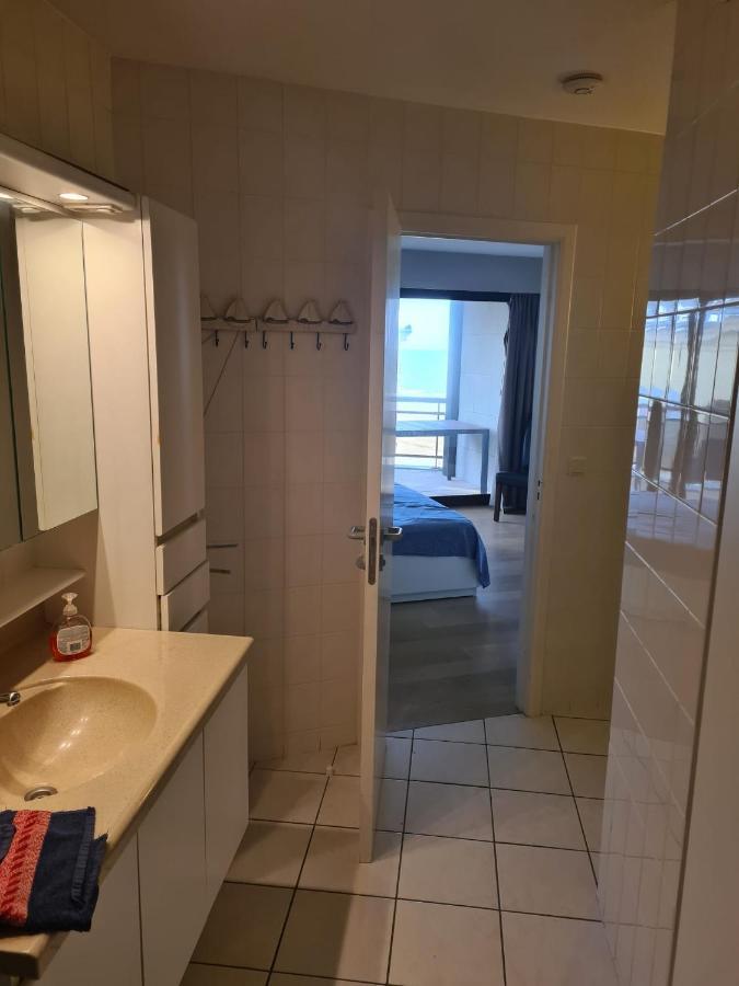 Luxurious Apartment With Sea View Blankenberge Eksteriør billede